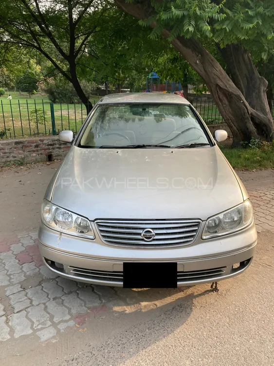 Nissan Sunny 2005 for Sale in Lahore Image-1