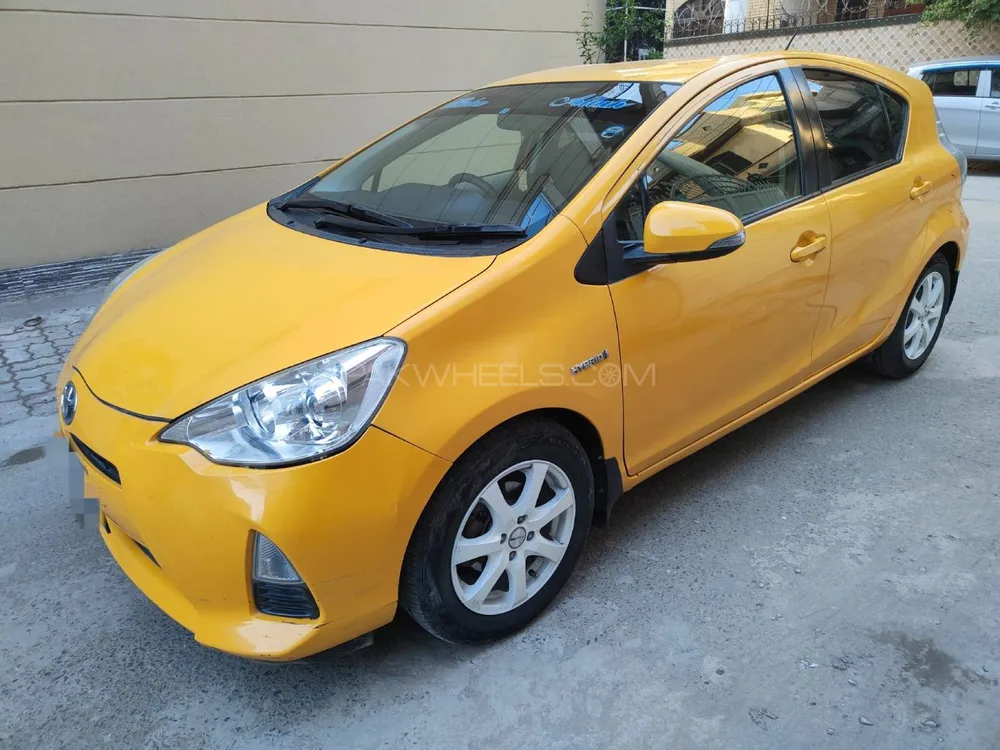Toyota Aqua 2012 for Sale in Islamabad Image-1