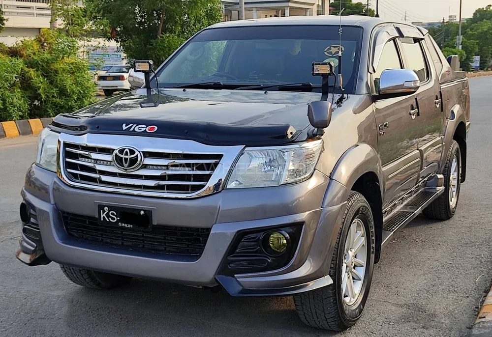 Toyota Hilux 2013 for Sale in Lahore Image-1
