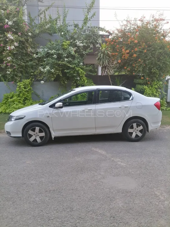 Honda City 2010 for Sale in Lahore Image-1