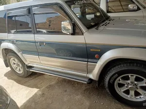 Mitsubishi Pajero 1992 for Sale