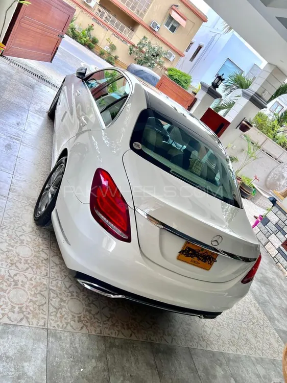 Mercedes Benz C Class 2016 for Sale in Karachi Image-1