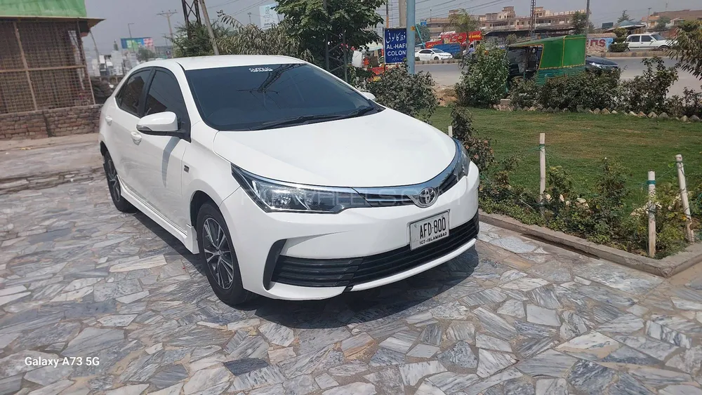Toyota Corolla 2018 for Sale in Peshawar Image-1