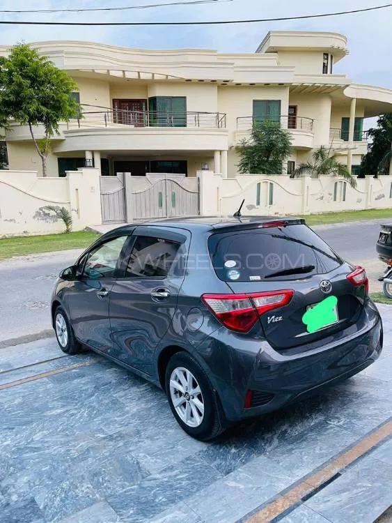 Toyota Vitz 2018 for Sale in Lahore Image-1