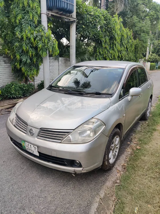 Nissan Tiida 2007 for Sale in Lahore Image-1
