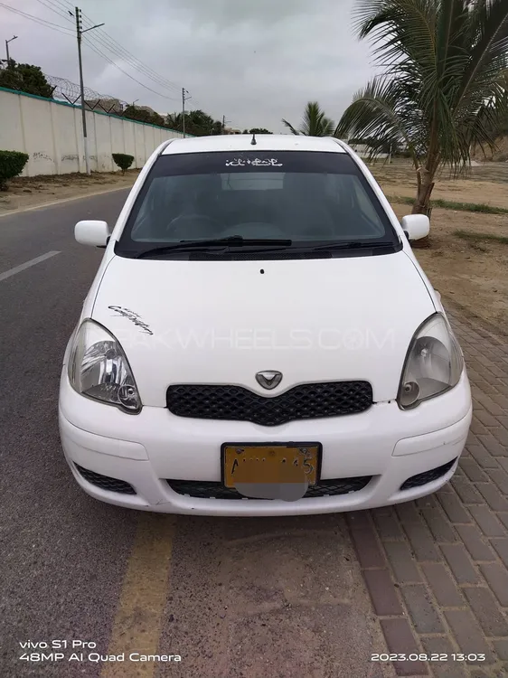 Toyota Vitz 2002 for Sale in Karachi Image-1