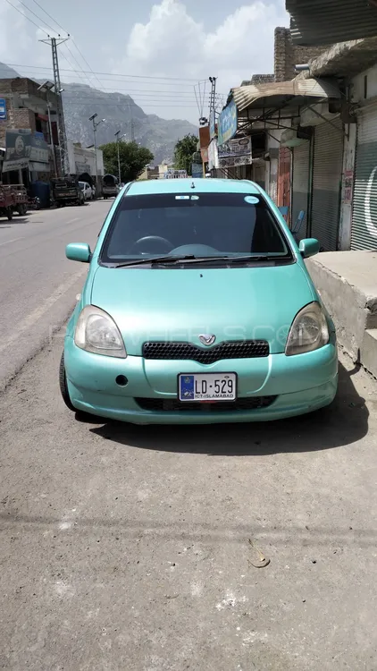 Toyota Vitz 2000 for Sale in Islamabad Image-1