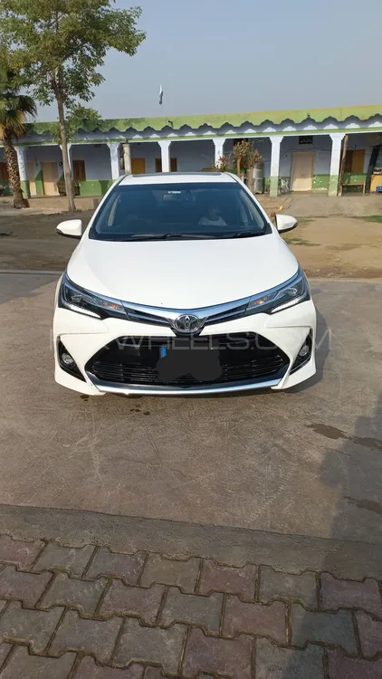 Toyota Corolla 2021 for Sale in Peshawar Image-1