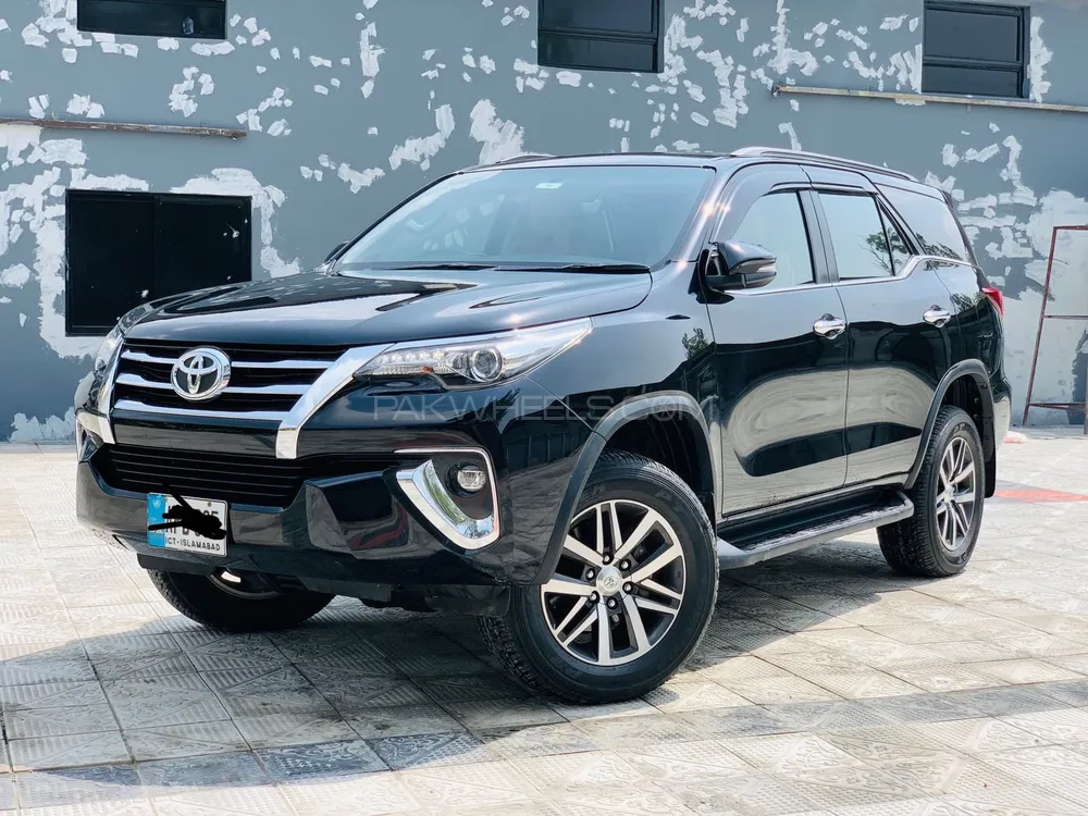 Toyota Fortuner 2019 for Sale in Islamabad Image-1