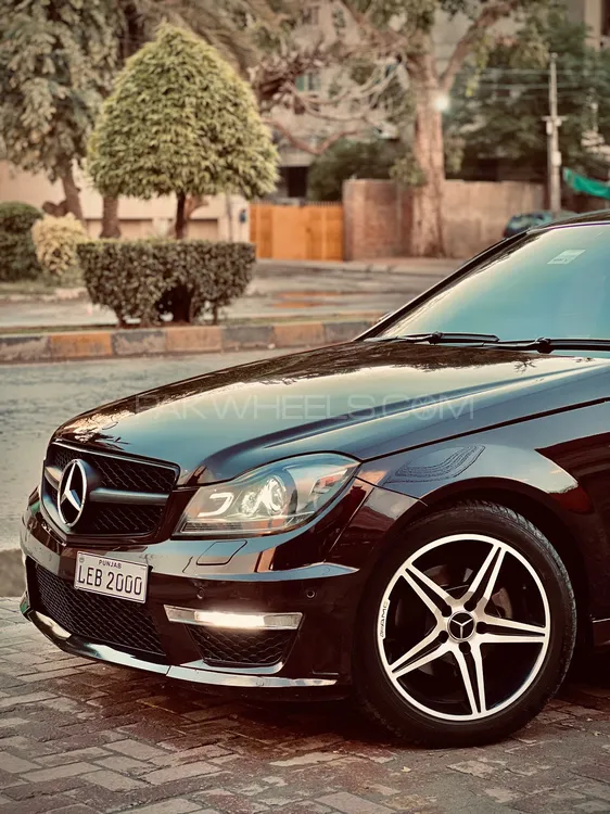 Mercedes Benz C Class 2011 for Sale in Faisalabad Image-1