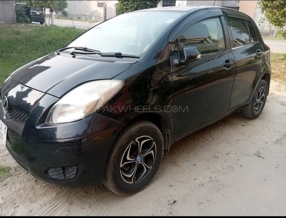 Toyota Vitz 2008 for Sale in Faisalabad Image-1
