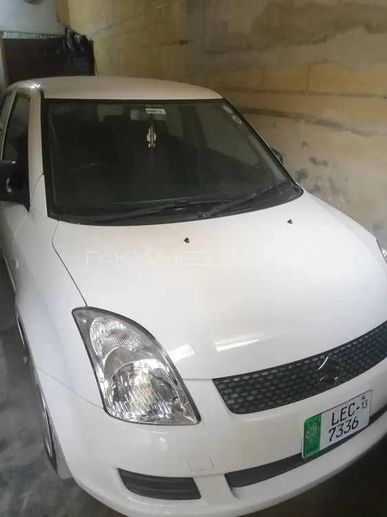 Suzuki Swift 2013 for Sale in Lahore Image-1