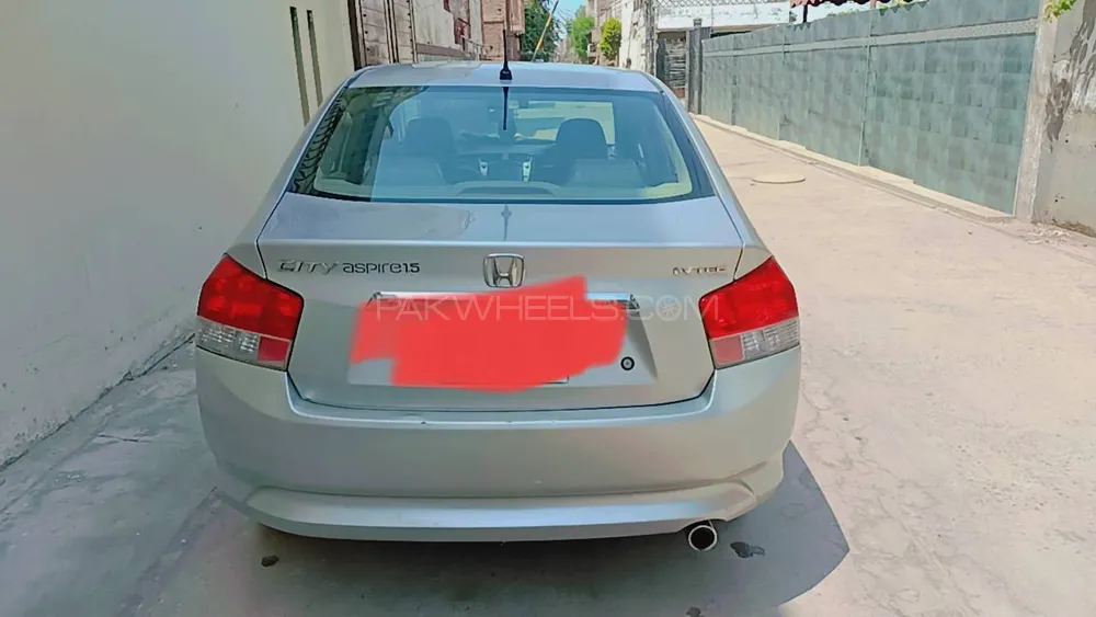 Honda City 2013 for Sale in Faisalabad Image-1