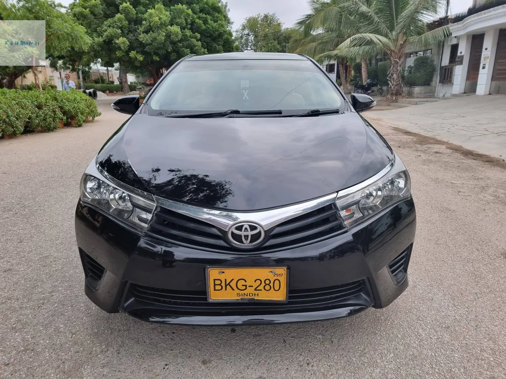 Toyota Corolla 2017 for Sale in Karachi Image-1