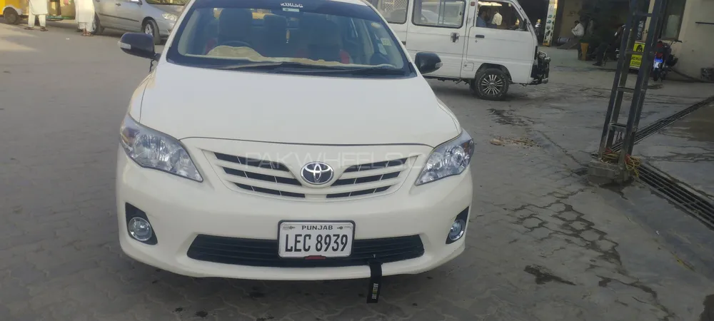 Toyota Corolla 2012 for Sale in Peshawar Image-1