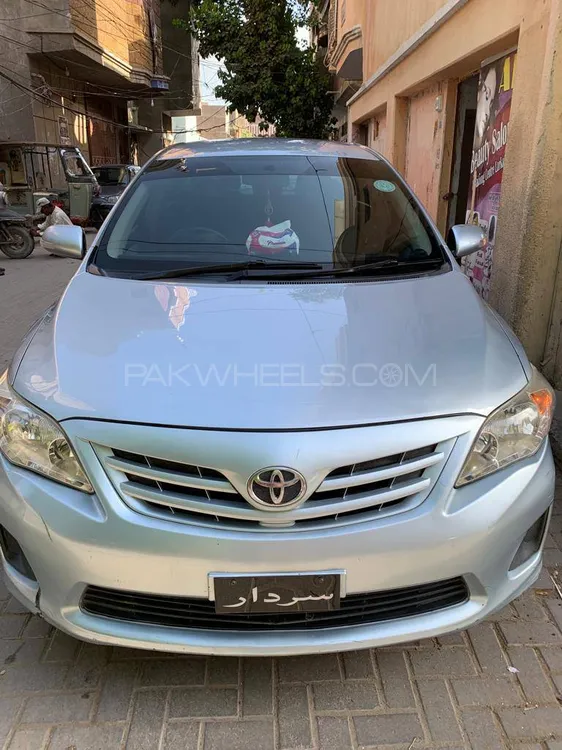 Toyota Corolla 2014 for Sale in Larkana Image-1