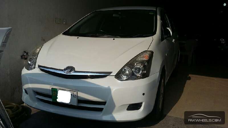 Toyota Wish 2006 for Sale in Lahore Image-1