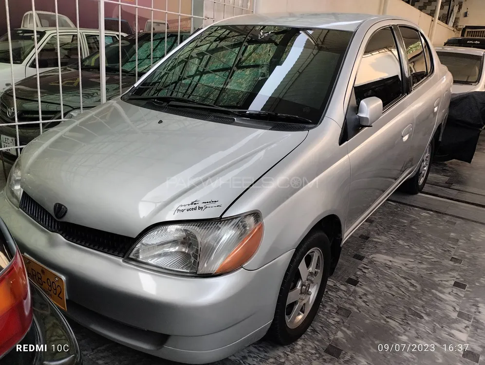 Toyota Platz 2002 for Sale in Lahore Image-1
