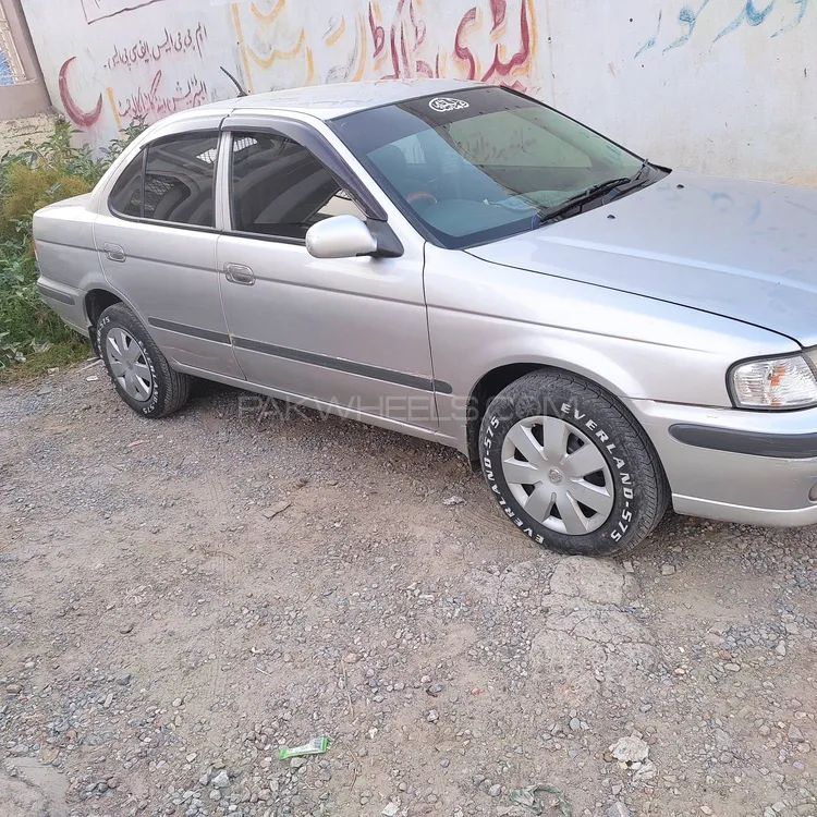 Nissan Sunny 2004 for Sale in Mardan Image-1