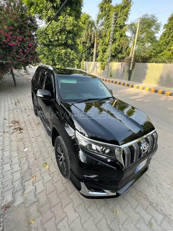 Toyota Prado 2011 for Sale in Peshawar Image-1