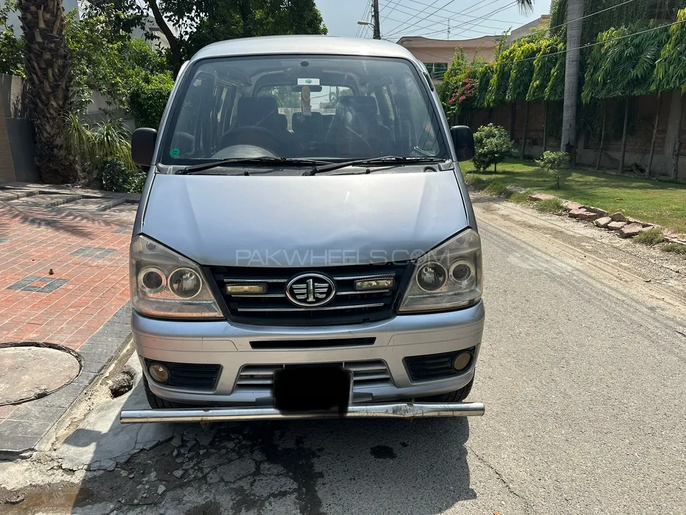 FAW X-PV 2017 for Sale in Lahore Image-1