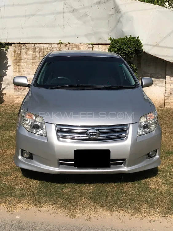 Toyota Corolla Axio 2007 for Sale in Sahiwal Image-1