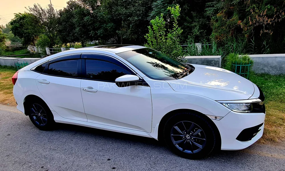 Honda Civic 2021 for Sale in Peshawar Image-1
