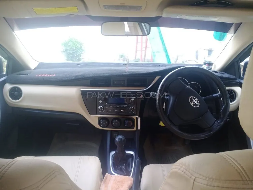 Toyota Corolla 2018 for Sale in Nowshera Image-1