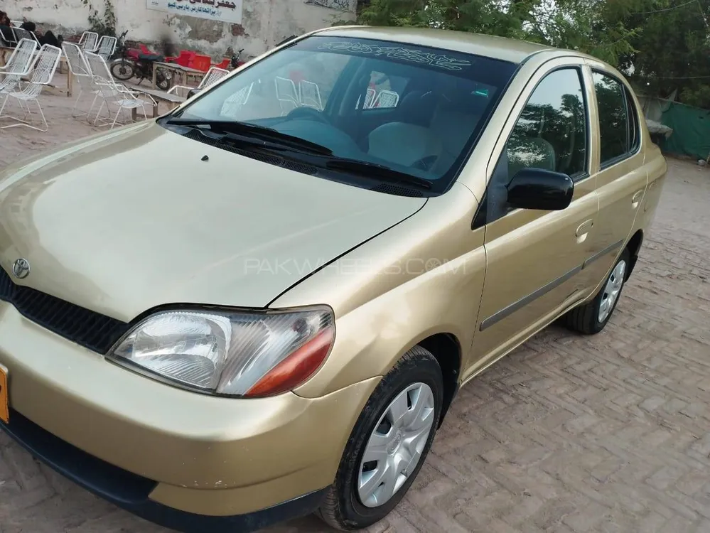 Toyota Platz 2000 for Sale in Bahawalpur Image-1