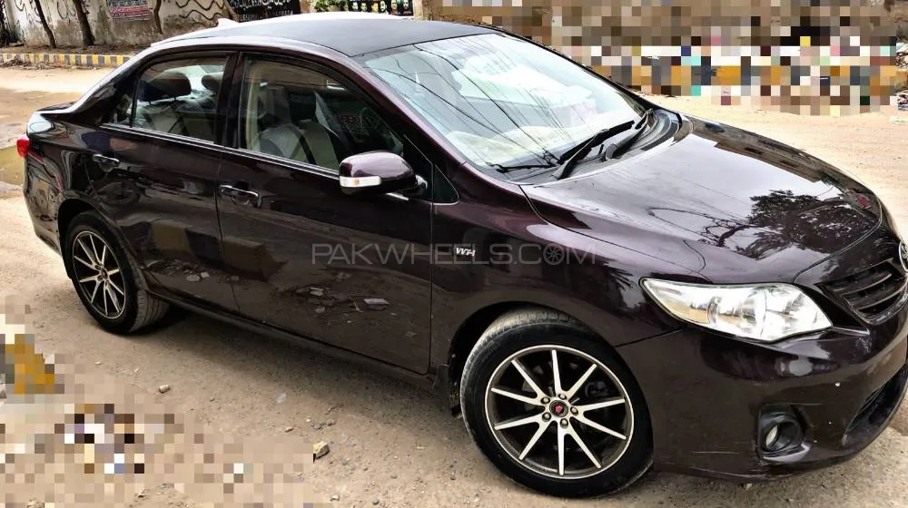 Toyota Corolla 2013 for Sale in Karachi Image-1