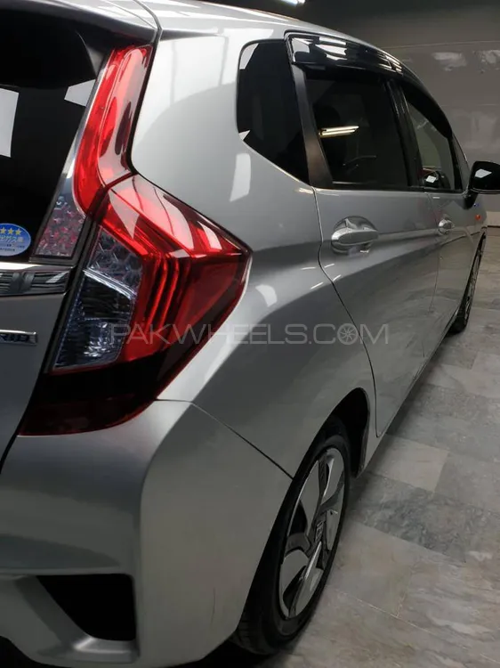 Honda Fit 2015 for Sale in Bahawalpur Image-1