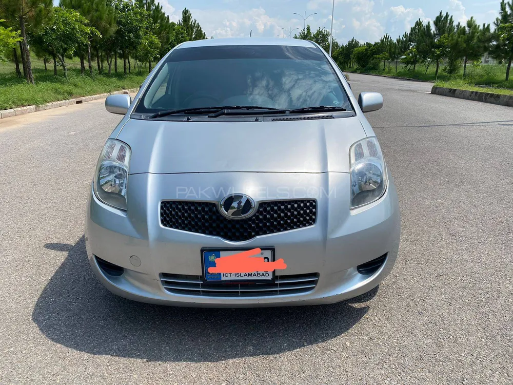 Toyota Vitz 2005 for Sale in Islamabad Image-1