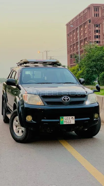 Toyota Hilux 2007 for Sale in Lahore Image-1