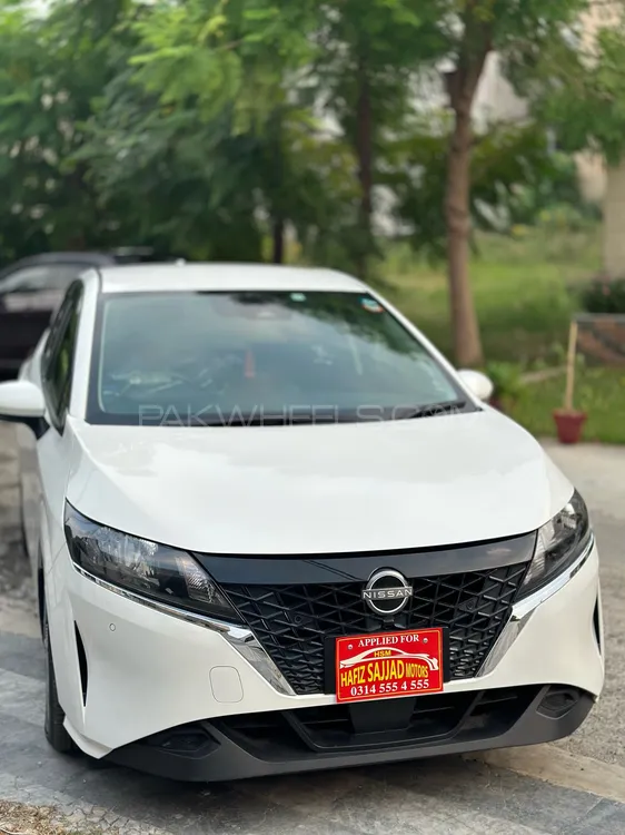 Nissan Note 2021 for Sale in Lahore Image-1