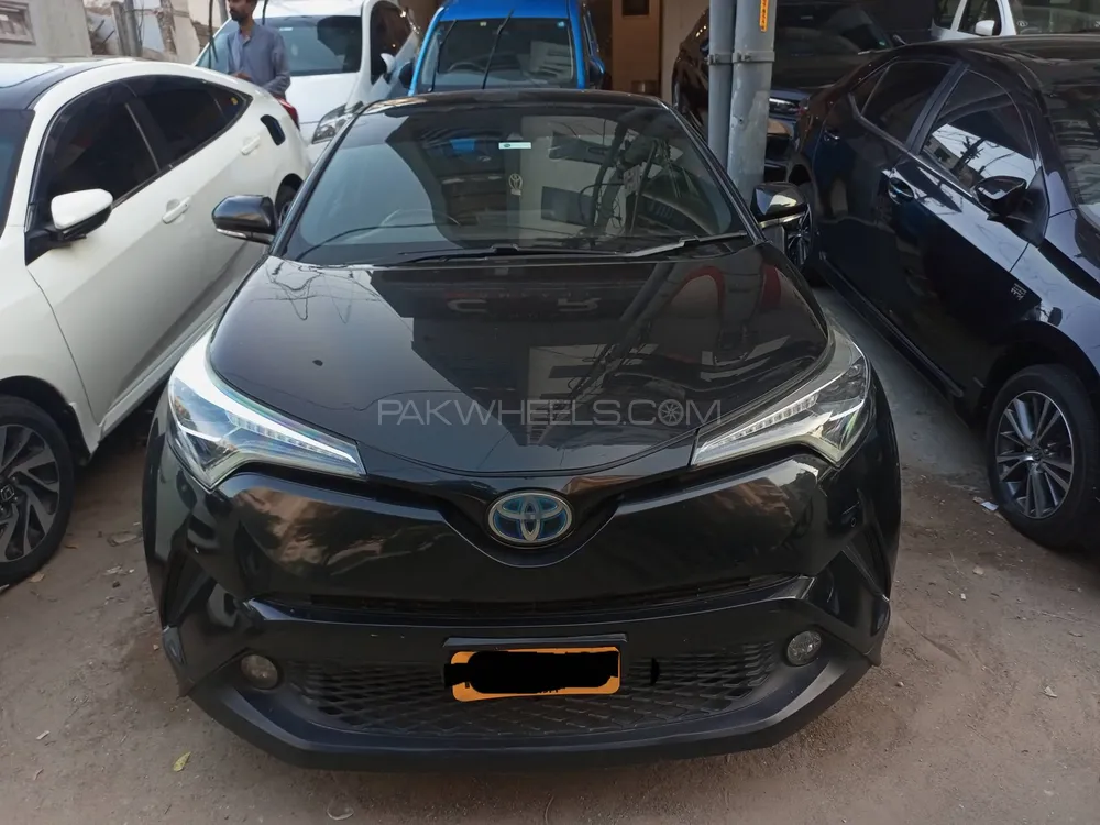 Toyota C-HR 2017 for Sale in Karachi Image-1