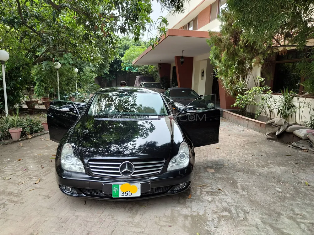 Mercedes Benz CLS Class 2005 for Sale in Lahore Image-1