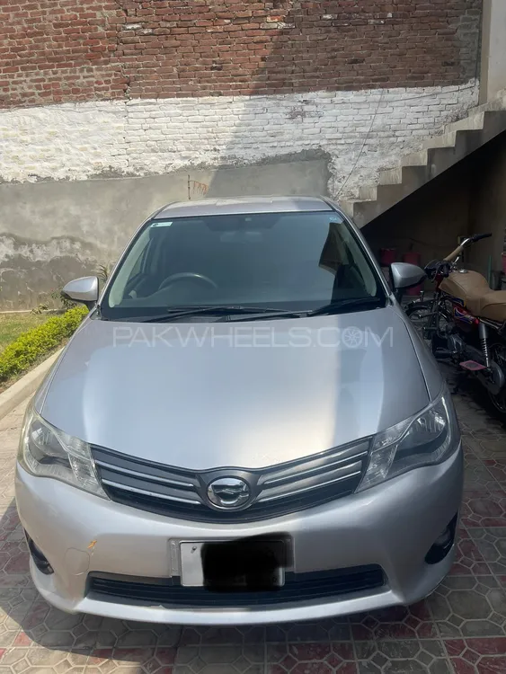 Toyota Corolla Axio 2012 for Sale in Hazro Image-1