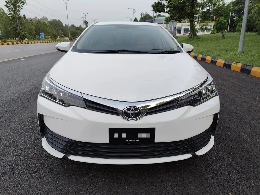 Toyota Corolla 2019 for Sale in Islamabad Image-1