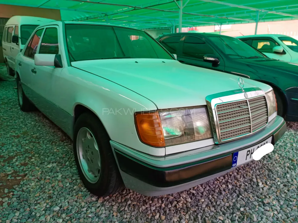 Mercedes Benz E Class 1993 for Sale in Islamabad Image-1