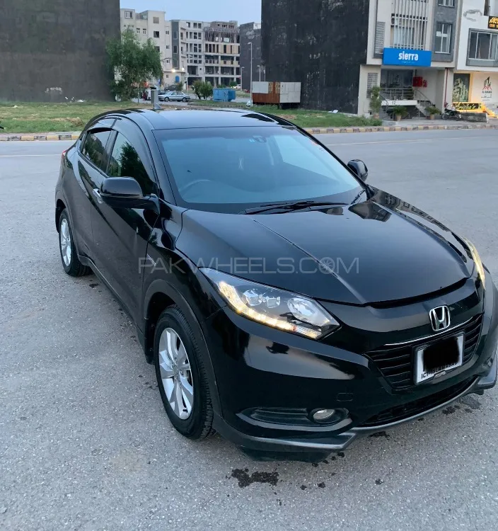 Honda Vezel 2013 for Sale in Rawalpindi Image-1