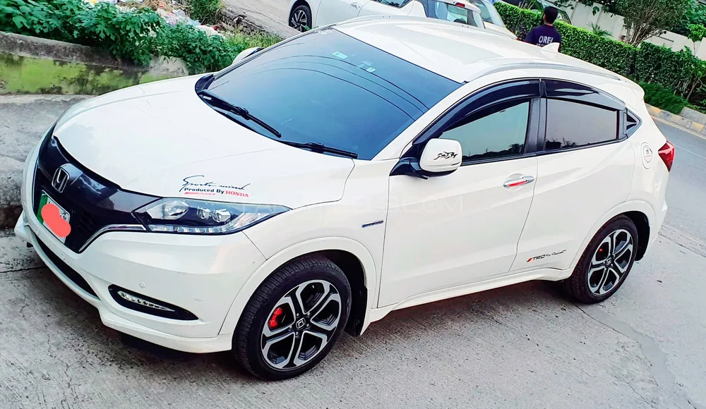 Honda Vezel 2014 for Sale in Rawalpindi Image-1