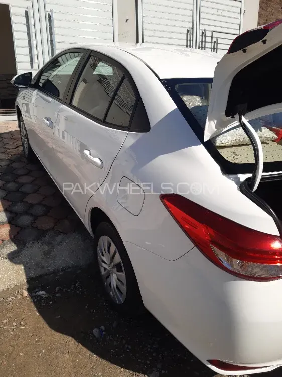 Toyota Yaris Sedan 2021 for Sale in Peshawar Image-1