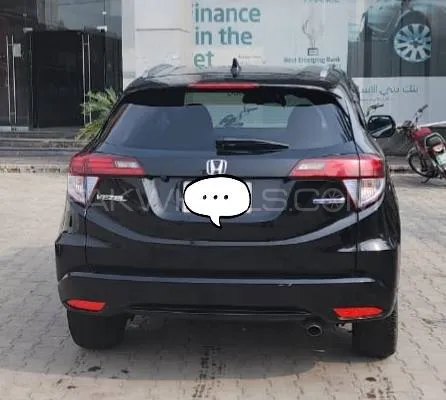Honda Vezel 2017 for Sale in Lahore Image-1