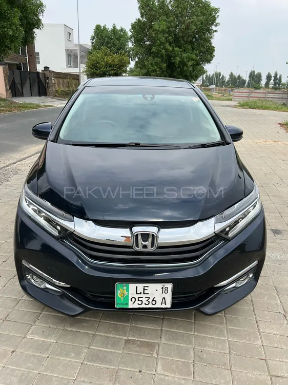 Honda Fit 2016 for Sale in Lahore Image-1