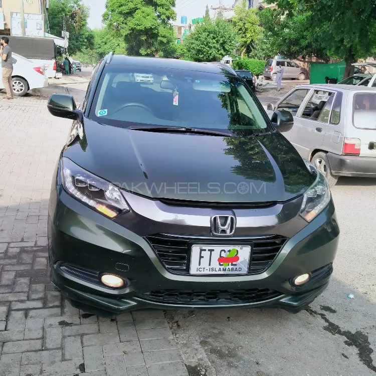 Honda Vezel 2014 for Sale in Islamabad Image-1