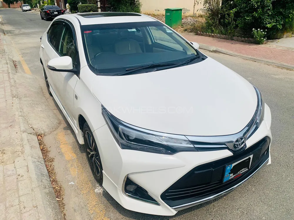 Toyota Corolla 2018 for Sale in Lahore Image-1