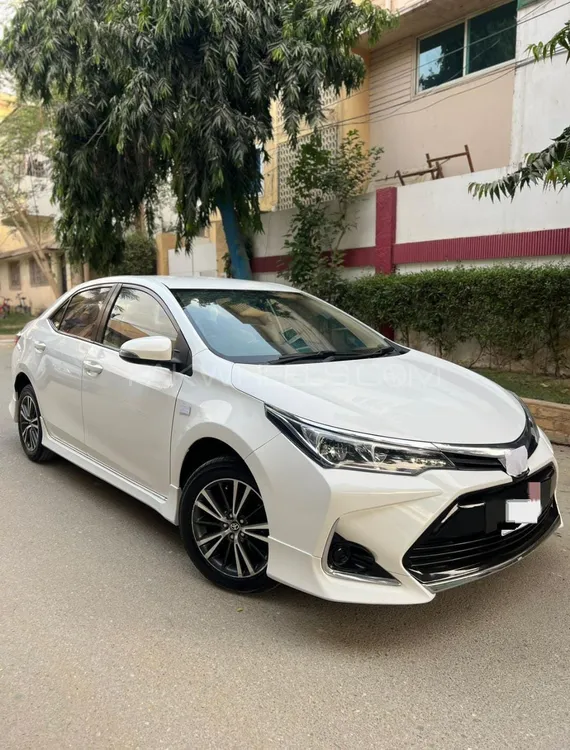 Toyota Corolla 2021 for Sale in Karachi Image-1