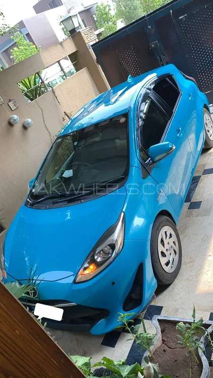 ٹویوٹا اکوا 2017 for Sale in اسلام آباد Image-1