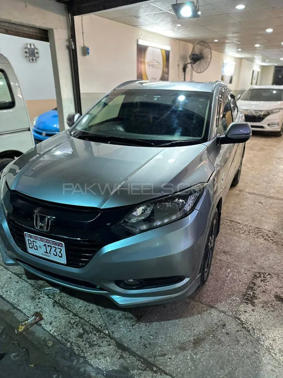 Honda Vezel Hybrid RS Honda Sensing 2019 for sale in Karachi | PakWheels