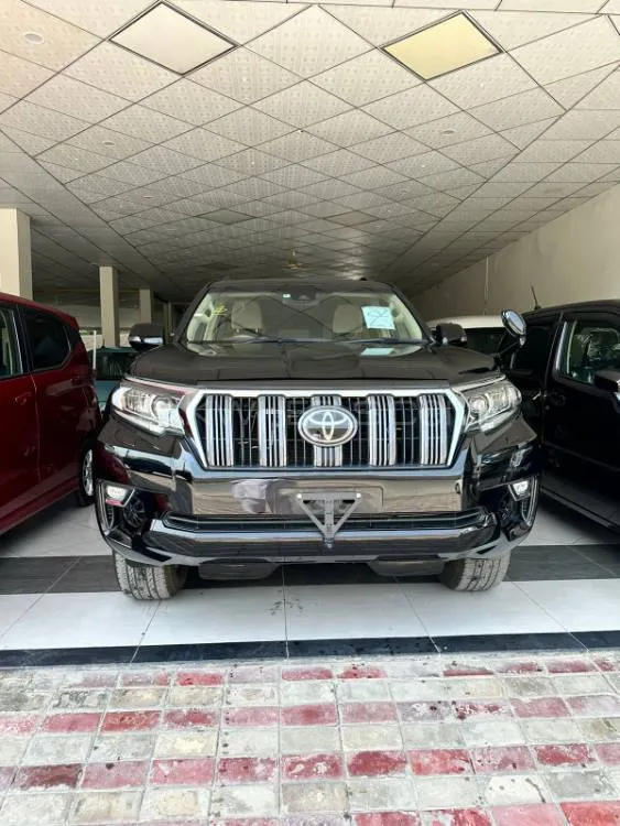 Toyota Prado 2018 for Sale in Multan Image-1